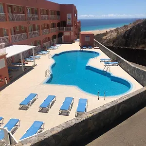 Apartment Beach Front With Stunning Ocean Views!